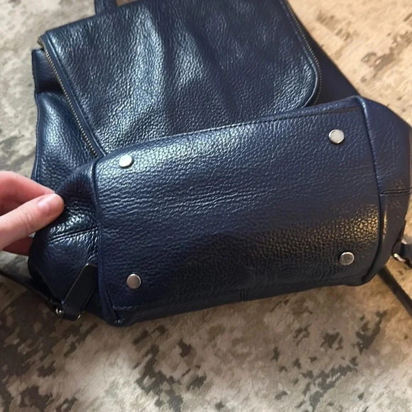 Banana Republic Blue Pebble Leather Backpack EUC - Picture 5 of 8